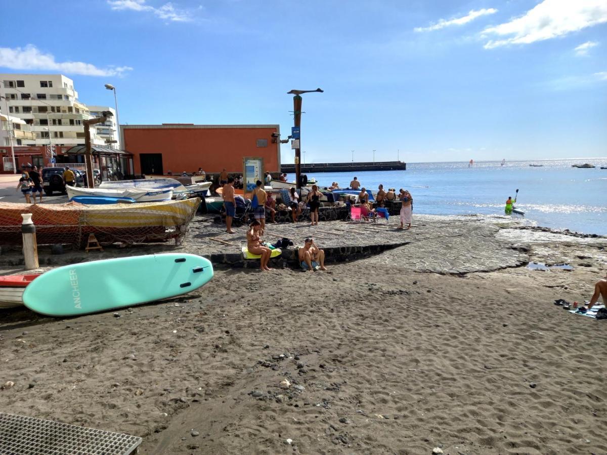 Playa Chica Views Apartment El Médano Екстериор снимка
